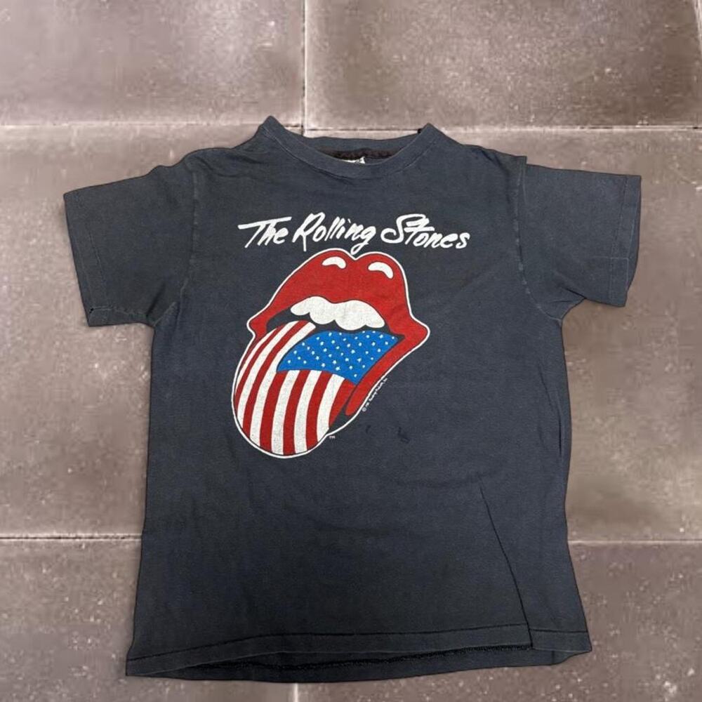 Vintage womens distressed 1981 rolling stones t shirt